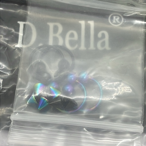 D. Bella piercings - Picture 2 of 4